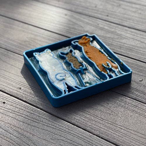 Waiting Dogs eTray - Shallow Slow Feeder Bowl